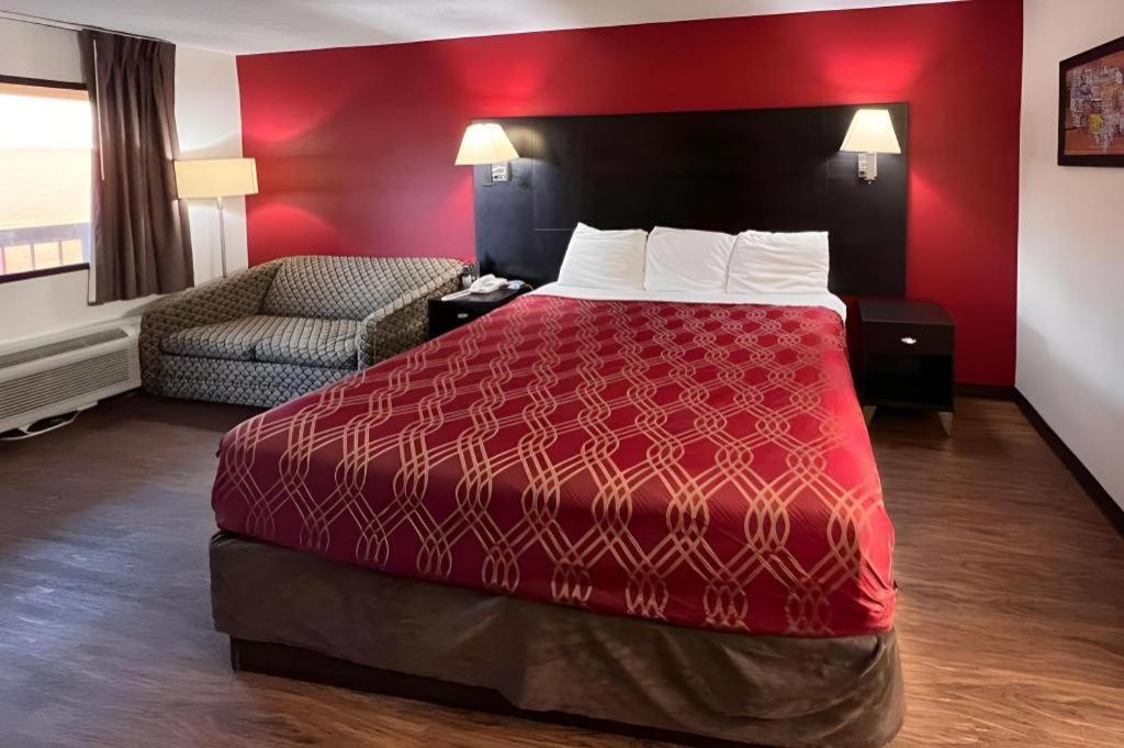 Econo Lodge Inn & Suites I-20, Exit 73 Tuscaloosa Eksteriør billede