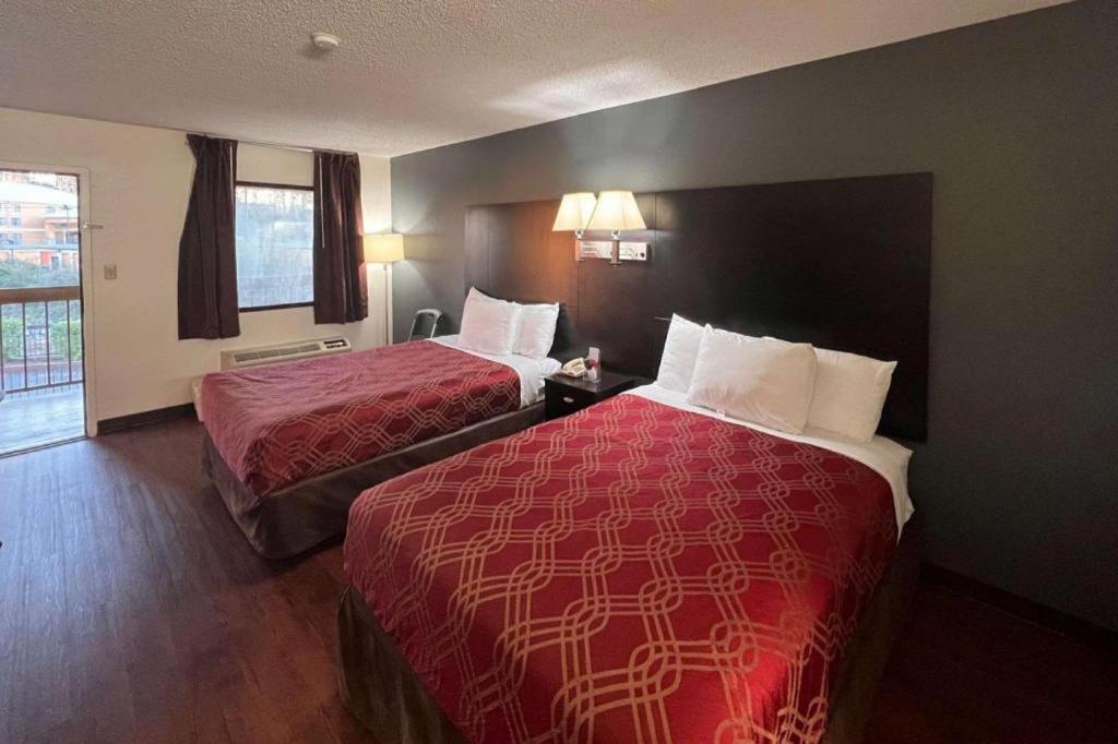 Econo Lodge Inn & Suites I-20, Exit 73 Tuscaloosa Eksteriør billede