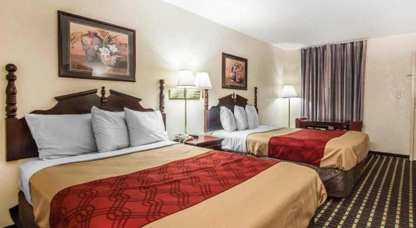 Econo Lodge Inn & Suites I-20, Exit 73 Tuscaloosa Eksteriør billede