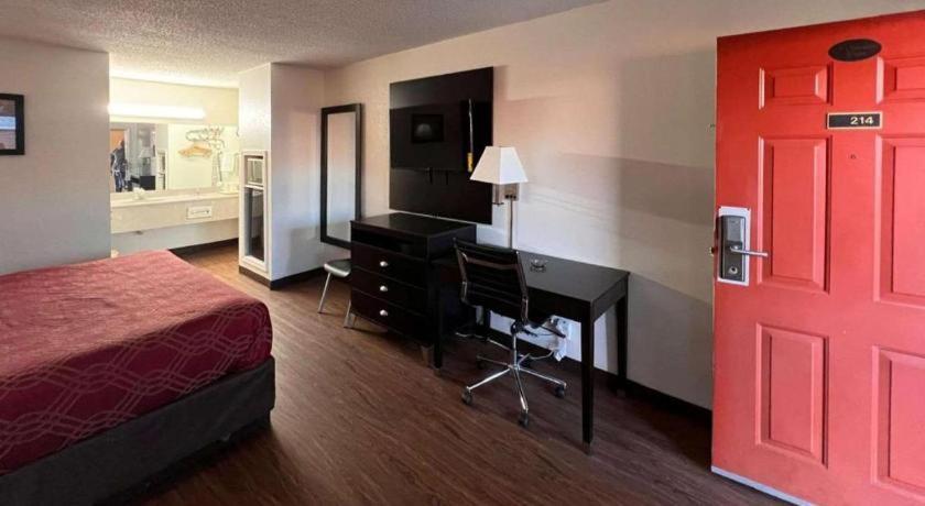 Econo Lodge Inn & Suites I-20, Exit 73 Tuscaloosa Eksteriør billede