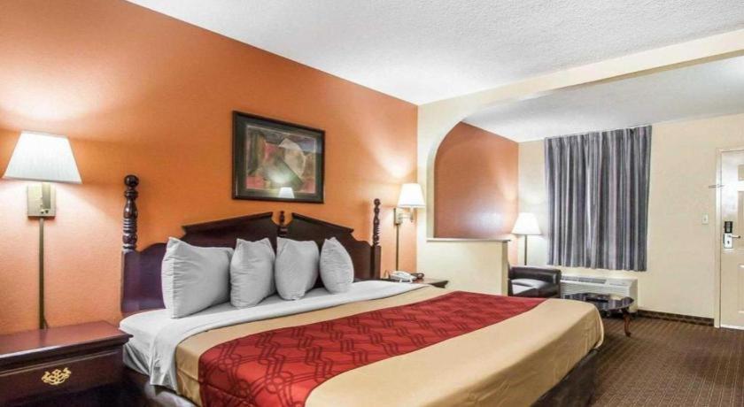 Econo Lodge Inn & Suites I-20, Exit 73 Tuscaloosa Eksteriør billede