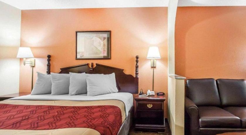 Econo Lodge Inn & Suites I-20, Exit 73 Tuscaloosa Eksteriør billede