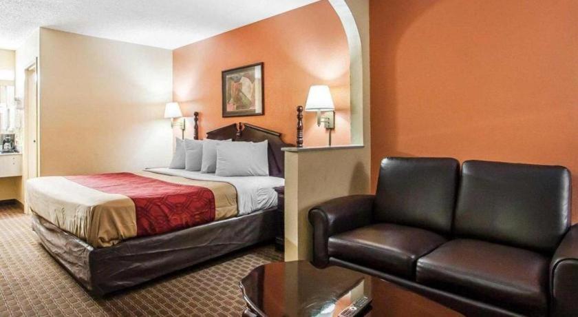 Econo Lodge Inn & Suites I-20, Exit 73 Tuscaloosa Eksteriør billede